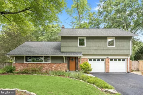 3127 Battersea Ln, Alexandria, VA 22309