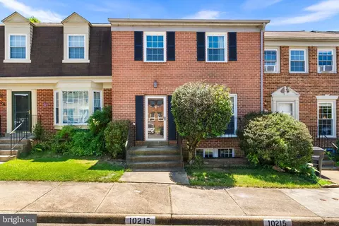 10215 Provincetown Ct, Fairfax, VA 22032