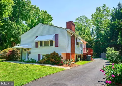 2843 Annandale Rd, Falls Church, VA 22042