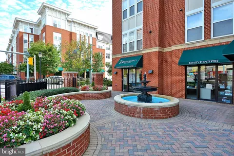 2665 Prosperity Ave #447, Fairfax, VA 22031