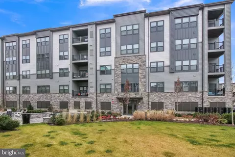12875 Mosaic Park Way #4-Z, Herndon, VA 20171