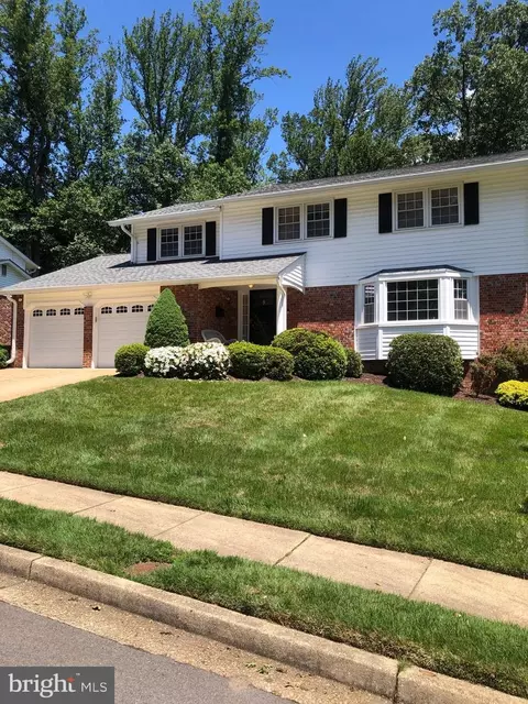7740 Carrleigh Pkwy, Springfield, VA 22152