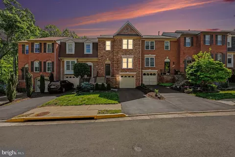 7705 Jewelweed Ct, Springfield, VA 22152