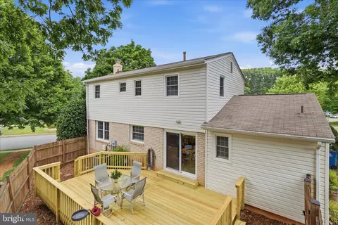 Exterior - 6800 Sydenstricker Rd, Springfield, VA 22152 photo 7 of 8