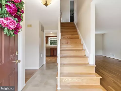 Entry Way - 6800 Sydenstricker Rd, Springfield, VA 22152 photo 1 of 2