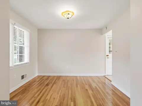 Living - 6800 Sydenstricker Rd, Springfield, VA 22152 photo 1 of 7