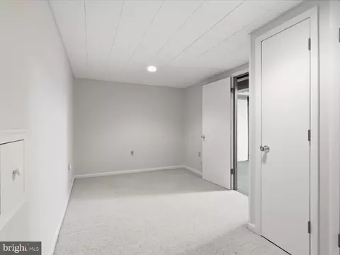 Bedroom - 6800 Sydenstricker Rd, Springfield, VA 22152 photo 12 of 13