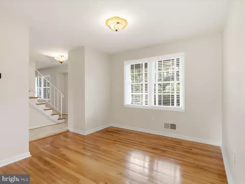 Living - 6800 Sydenstricker Rd, Springfield, VA 22152 photo 2 of 7