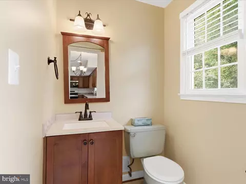 Bath - 6800 Sydenstricker Rd, Springfield, VA 22152 photo 1 of 3
