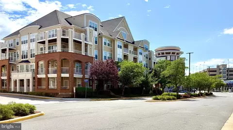 2700 Bellforest Ct #108, Vienna, VA 22180