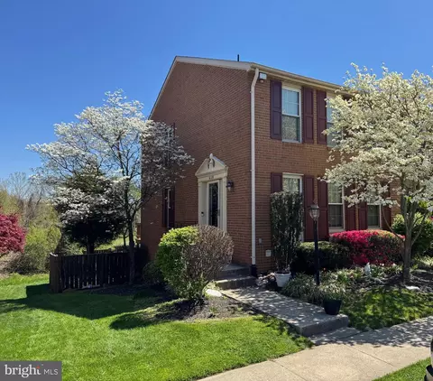 6129 Hyacinth Dr, Alexandria, VA 22310