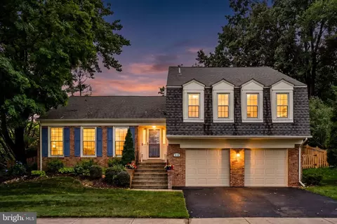 Exterior - 6134 Wicklow Dr, Burke, VA 22015 photo 12 of 12