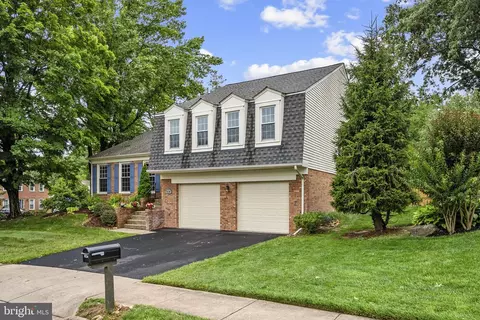 Exterior - 6134 Wicklow Dr, Burke, VA 22015 photo 3 of 12