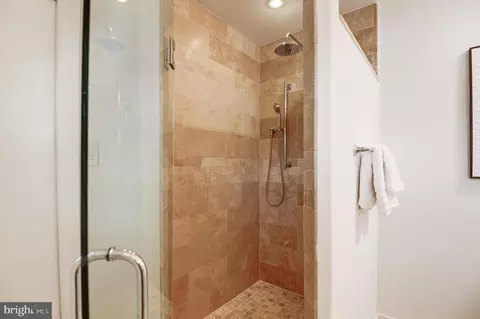 2450 Brussels Ct, Reston, VA 20191 photo 41