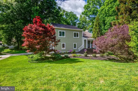 2450 Brussels Ct, Reston, VA 20191