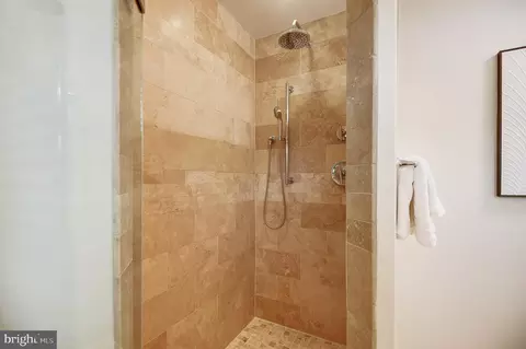 2450 Brussels Ct, Reston, VA 20191 photo 40
