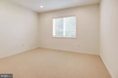 2450 Brussels Ct, Reston, VA 20191 photo 32