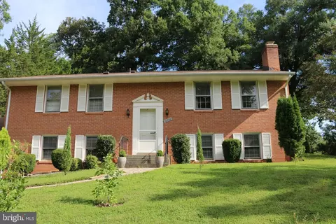10500 Linfield St, Fairfax, VA 22032