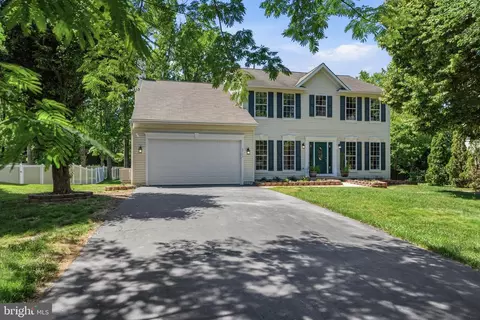 6733 Catskill Rd, Lorton, VA 22079