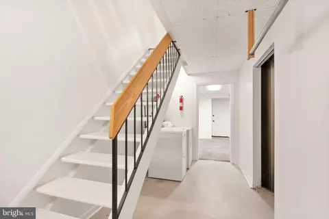 Entry Way - 2242 Cartwright Pl, Reston, VA 20191 photo 3 of 3