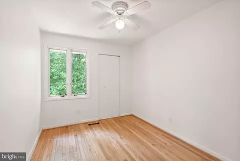 Bedroom - 2242 Cartwright Pl, Reston, VA 20191 photo 8 of 12