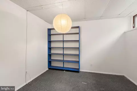 Bedroom - 2242 Cartwright Pl, Reston, VA 20191 photo 11 of 12