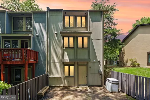 Exterior - 2242 Cartwright Pl, Reston, VA 20191 photo 1 of 6