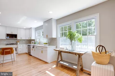 Other - 3599 Beech Down Dr, Chantilly, VA 20151 photo 3 of 16