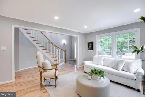 Living - 3599 Beech Down Dr, Chantilly, VA 20151 photo 1 of 8
