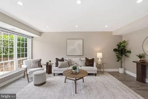 1961 Kennedy Dr #1961, Mclean, VA 22102