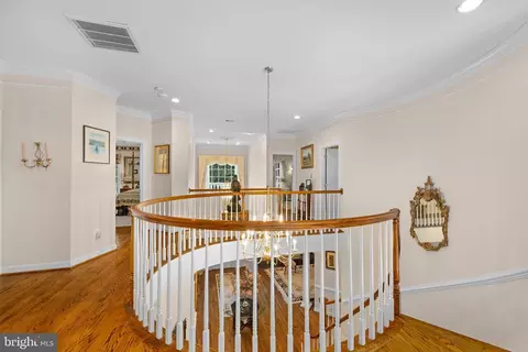 Entry Way - 897 Chinquapin Rd, Mclean, VA 22102 photo 7 of 7