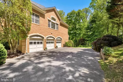 Other - 897 Chinquapin Rd, Mclean, VA 22102 photo 1 of 17