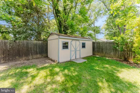 Exterior - 5408 Dublin Ave, Springfield, VA 22151 photo 6 of 11