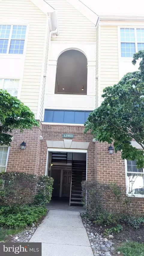 12903 Alton Sq #103, Herndon, VA 20170