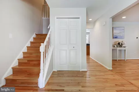 Entry Way - 2603 Oakledge Ct, Vienna, VA 22181 photo 1 of 9