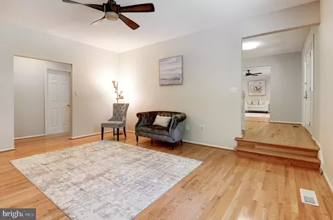 Living - 2603 Oakledge Ct, Vienna, VA 22181 photo 6 of 7