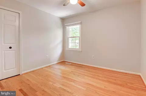 Bedroom - 2603 Oakledge Ct, Vienna, VA 22181 photo 4 of 8