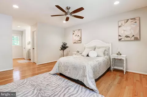 Bedroom - 2603 Oakledge Ct, Vienna, VA 22181 photo 1 of 8