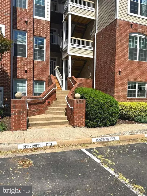 4210 F Mozart Brigade Ln #F, Fairfax, VA 22030