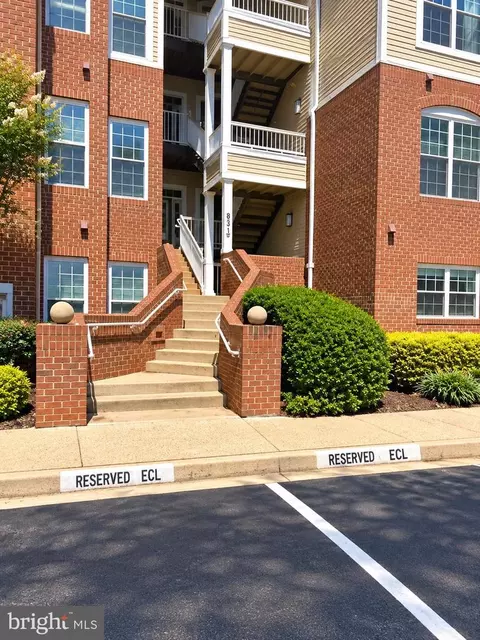 4210 F Mozart Brigade Ln #F, Fairfax, VA 22030