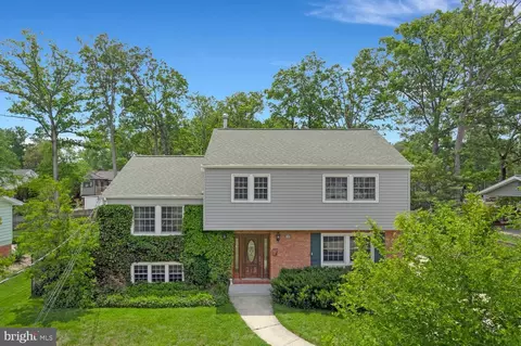 8339 Wagon Wheel Rd, Alexandria, VA 22309