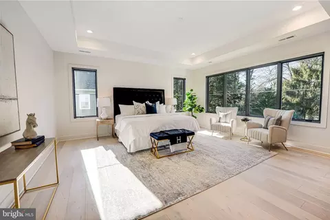 Bedroom - 1608 Wrightson Dr, Mclean, VA 22101 photo 3 of 8
