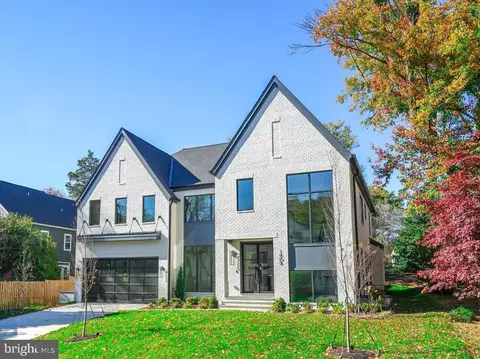 Exterior - 1608 Wrightson Dr, Mclean, VA 22101 photo 2 of 5