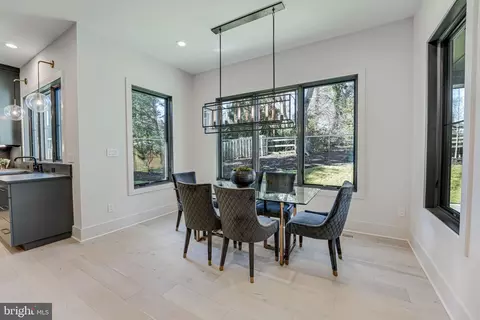 Dining - 1608 Wrightson Dr, Mclean, VA 22101 photo 4 of 4