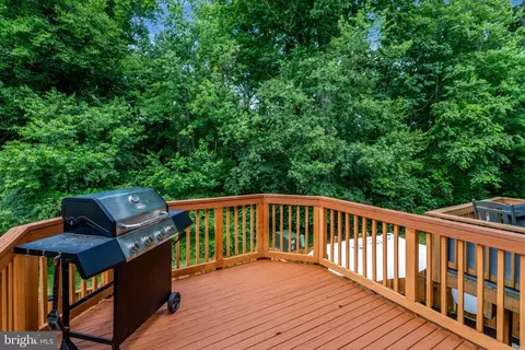 Exterior - 8414 Cedar Falls Ct, Springfield, VA 22153 photo 6 of 6