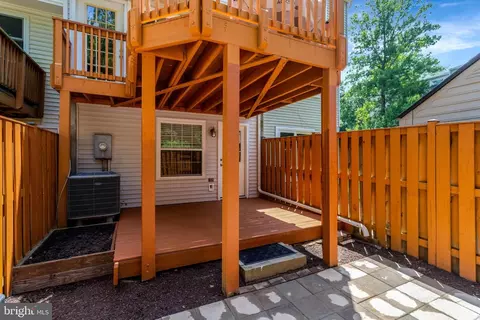 Exterior - 8414 Cedar Falls Ct, Springfield, VA 22153 photo 3 of 6