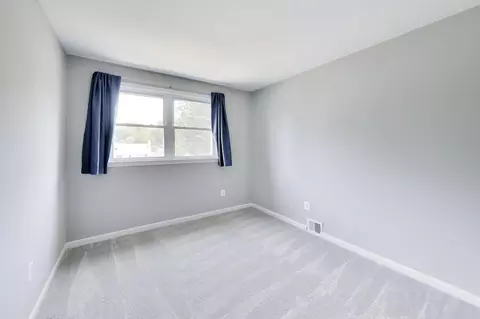 Bedroom - 5816 Amelia St, Springfield, VA 22150 photo 2 of 7