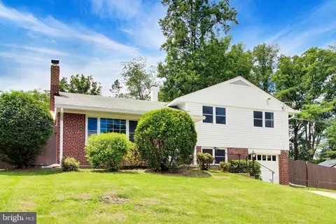 Exterior - 5816 Amelia St, Springfield, VA 22150 photo 3 of 8