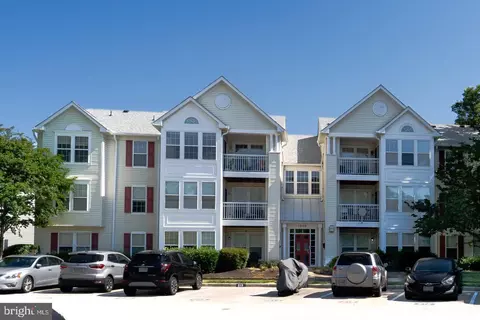7505 Calderon Ct #J, Alexandria, VA 22306