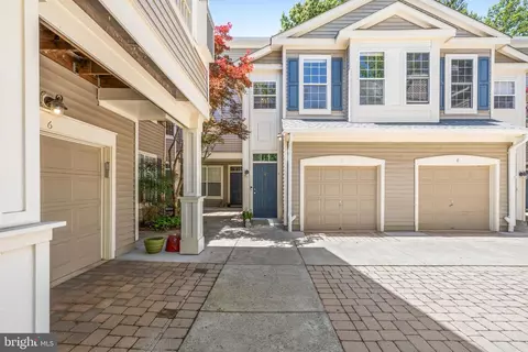 11406 H Windleaf Ct #8, Reston, VA 20194